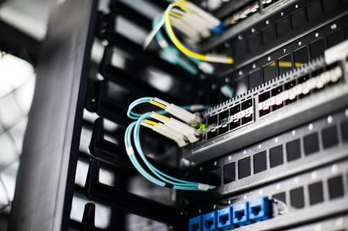 10/40Gbps switch interconnects within the facility